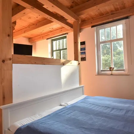 Alter Bahnhof Mit Terrasse Und Garten Ofc 06