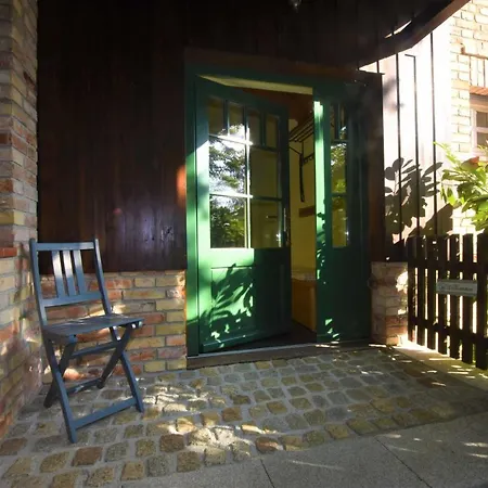 Lejlighed Alter Bahnhof Mit Terrasse Und Garten Ofc 06 Roggow